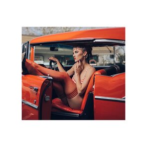 Hold-up fishnet kousen rood