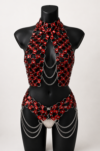 Exclusieve Handgemaakte Rode Body Harness Set met Chains – Luxury Fetish & Clubwear